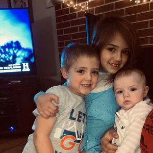 Meet your Posher, Taylor a